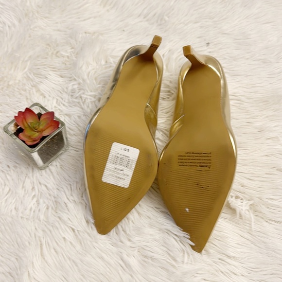 NY & Co. Madison Gold metallic leather pointed toe pumps heels women size 7 - Picture 8 of 9